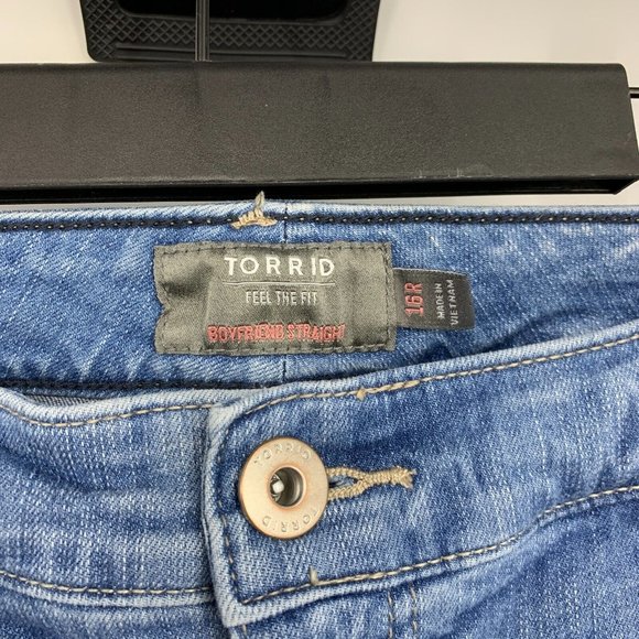 Torrid Jeans Boyfriend Straight Stretch Blue Distressed - Picture 6 of 13